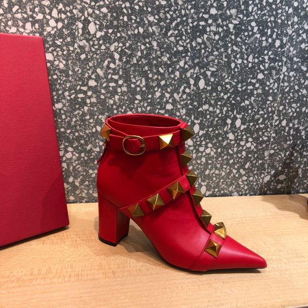 

designer trendy fashion casual women's shoes, smooth leather, buckle and rivet elements, comfortable , elegant,size 35-40, Black