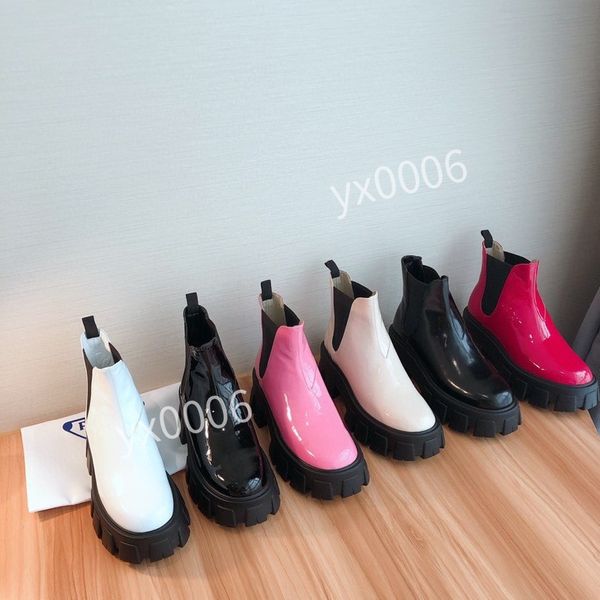 

2021 women designer boots martin desert boot flamingos love arrow 100% real leather medal coarse non-slip winter shoes ds200808, Black