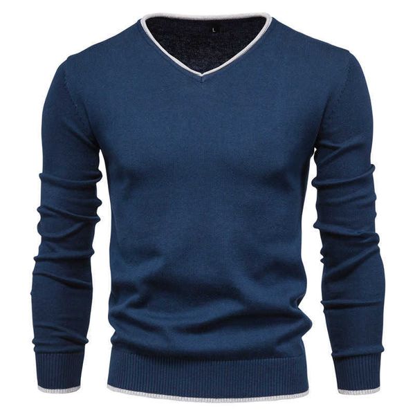 Nuevo jersey de algodón con cuello en V para hombre, suéter a la moda de Color sólido de alta calidad, suéteres ajustados de invierno para hombre, prendas de punto azul marino Y0907