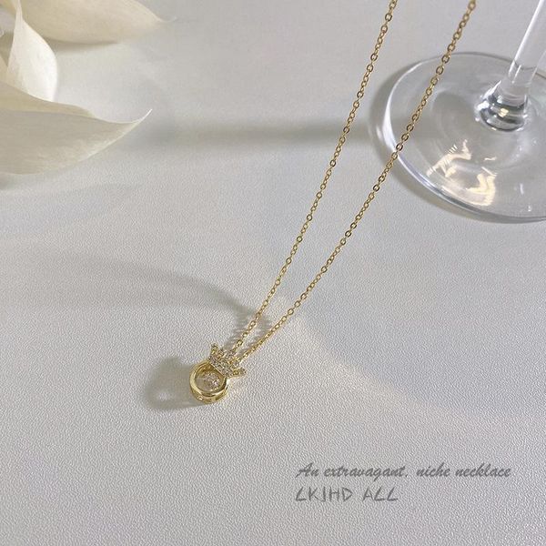 

chains european and american zircon crown titanium steel necklace female vintage niche clavicle chain 2021 accessories wholesale, Silver