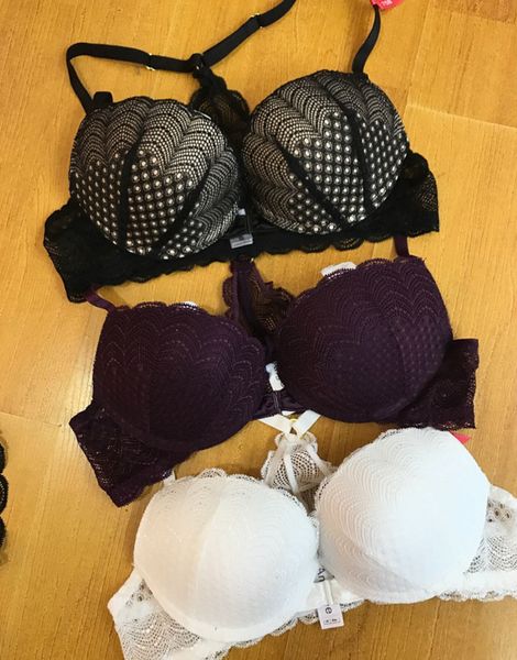 

bra set style lace front button small deep v back underwear suit, Red;black