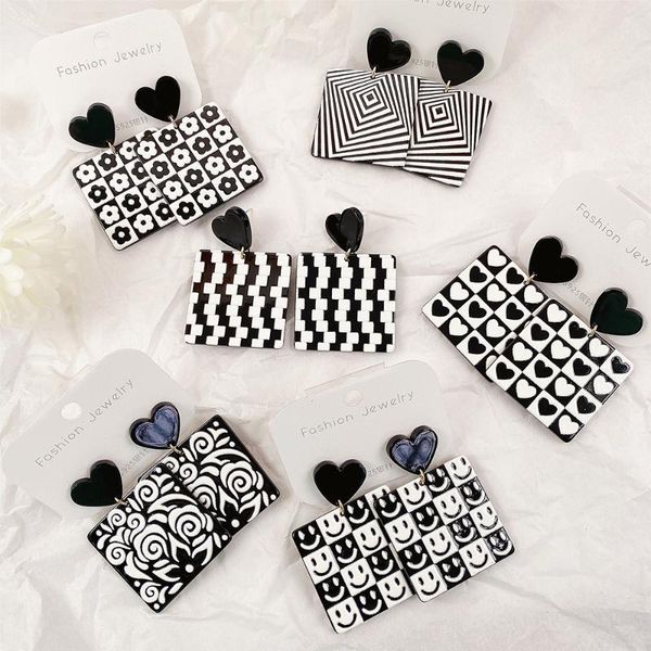 

dangle & chandelier 2021 fashion black and white plaid geometric earrings women's retro acrylic heart-shaped pendant jewelry, Silver