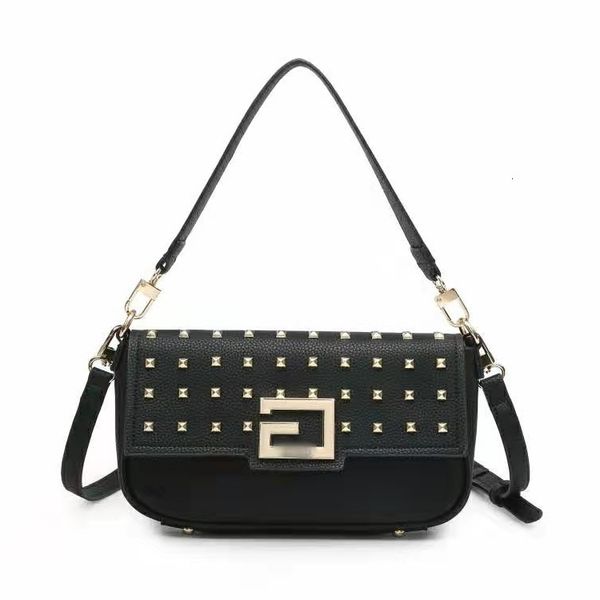 

2021 gues new willow nail armpit women's one shoulder diagonal span bag fashion