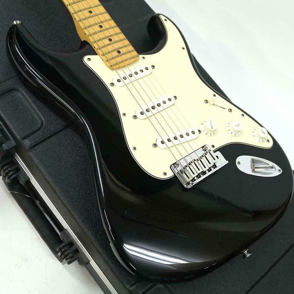 

st corona california black made in usa electric guitar