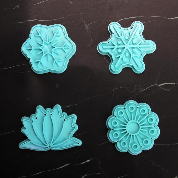 

4pcs plastic mold snowflake flower shape christmas biscuit fondant printing chocolate cake diy baking tools craft