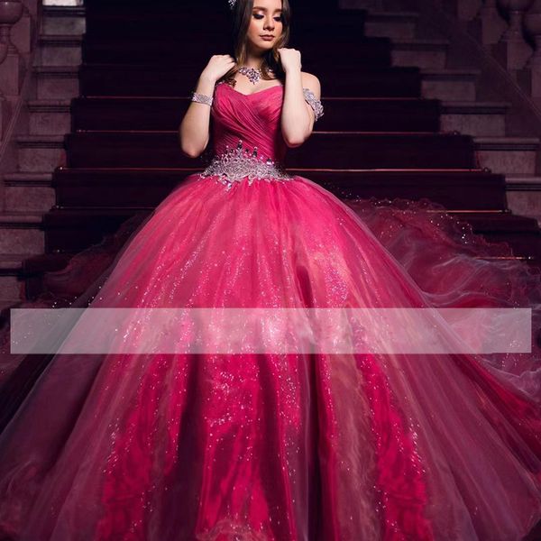 Neue Ankunft Rosa Schulterfrei Quinceanera Kleider Spitze Applikationen Kristall Gürtel Süße 15 Kleider Geraffter Puffy Rock Vestidos De XV Anos 326 326