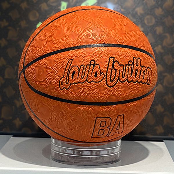 

ilivi ba basketball co signed cooperation models leather ball final size no. 7 home decor sports towel air needle sewing match training outd