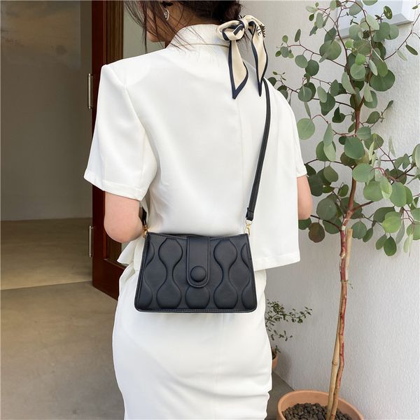 

fashion female small 2021 new trendy bag ins messenger square shoulder akbel