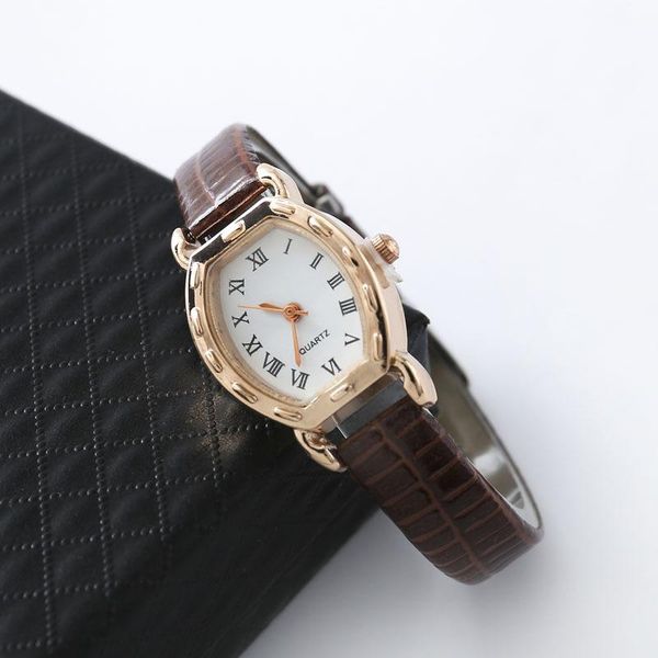 

wristwatches 1pcs vintage simple women quartz watches clock retro fashion solid color faux leather thin band belt strap wrist watch gifts, Slivery;brown