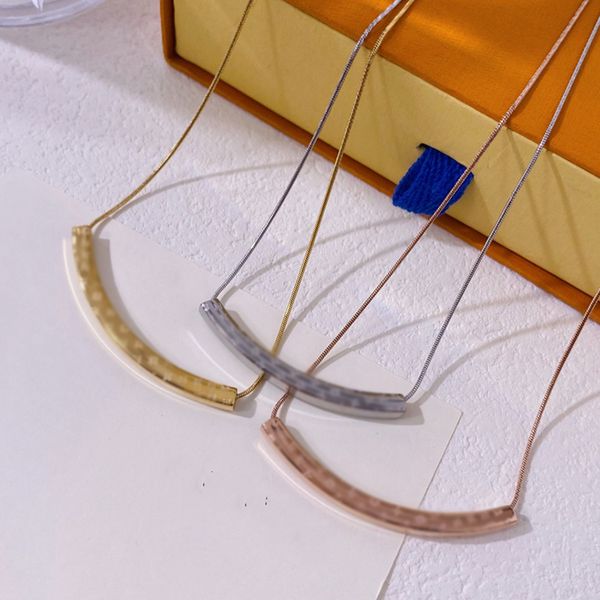 

designer women iv relief elbow necklace choker luxurys designers necklaces paris brand flower embossing 14 gold titanium steel snake bone ch, Golden;silver