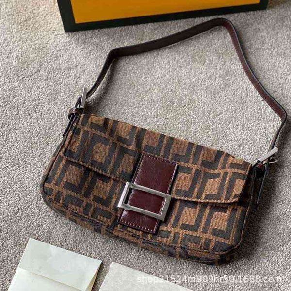 

2022 factory wholesale new [bighead wood]new hand-held old pattern stick middle ancient bag, embroidered canvas with oil wax cowhide women&#