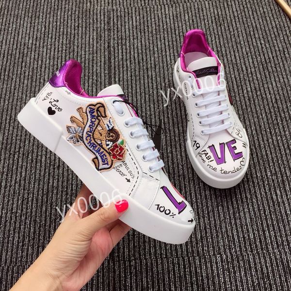 

2021 designer sneakers calfskin casual shoes fashion all-match stylist shoees suede leather trainers patchwork leisure shoes platform hc1907, Red;white