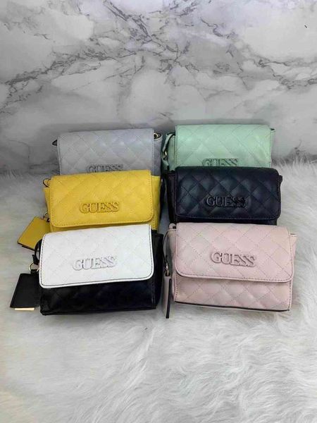 

2021 new gu embroidered lattice pendant chain small square bag