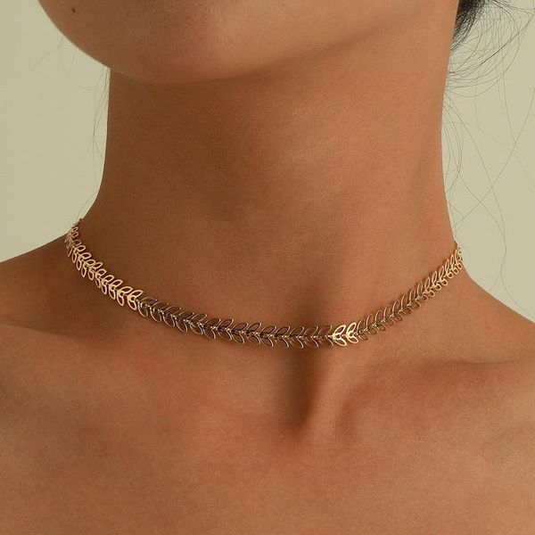 

chokers simple elegant leaves chains choker necklace for women fashion trending hollow geometric clavicle colar jewelry gift, Golden;silver