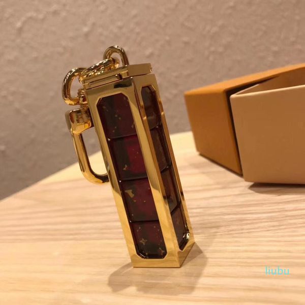 

new luxury key chain, boutique gold silver personality charming men and women gift key chain has a box