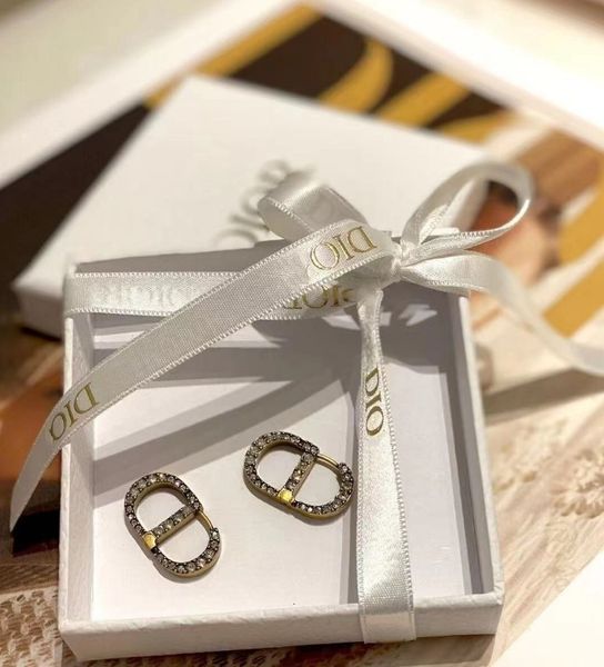 

backs earrings d family small fragrance c letter personality atmosphere, White