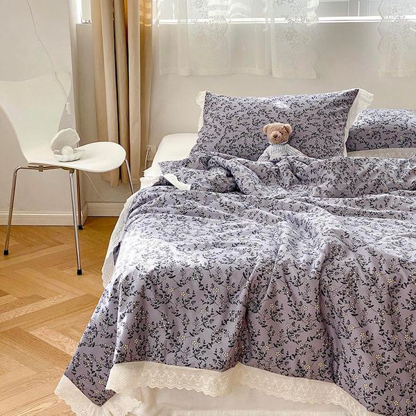 

small flower summer quilt 200x230cm comforters & sets