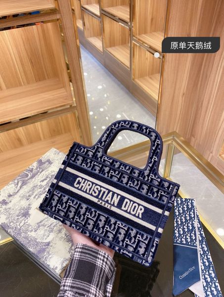 

the designers 2021 soft leather women handbag luxurys brang logo bag capacity tote bags fashion makeup -l4585, Red;black