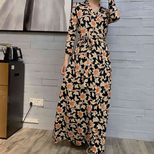 

dress wind d family spring, summer and autumn women's wear black bottom apricot flower lapel short knitted long wrap skirt, White;black