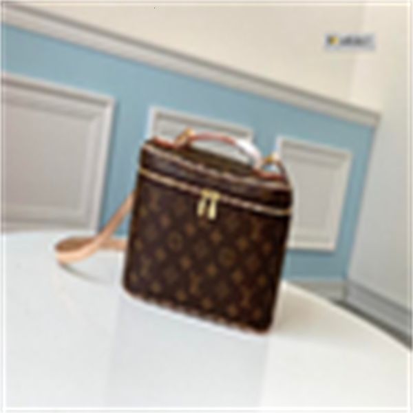 

temperament iconic bags m42265 fashion brand makeup bag women handbags designer bags handles shoulder luxury totes cross body 8gnc bag clutc, Red;black