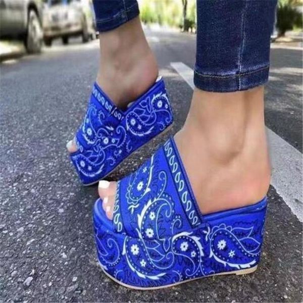 

ladies plus size sandals fashion suede printing thick-soled non-slip lightweight and comfortable casual women's slippers, Black