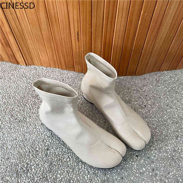

boot split toe women ninja tabi ankle boots round heels 3.5cm medium heel pig feet shoes woman short female leather 220310, Black