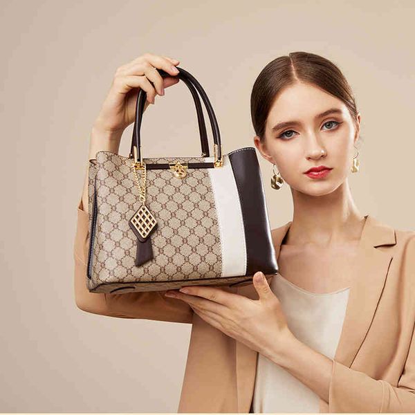 

2022 latest handbag factory store bag women autumn and winter fashionable ins super fire single shoulder bag women's versatile