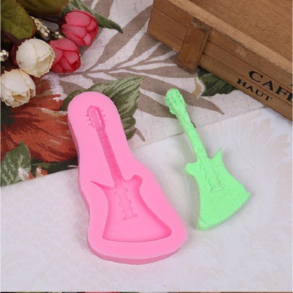 Strumenti per torte Strumento musicale Chitarra Fondente in silicone Sapone Stampo 3D Cupcake Gelatina Caramelle Stampi per strumenti di decorazione al cioccolato