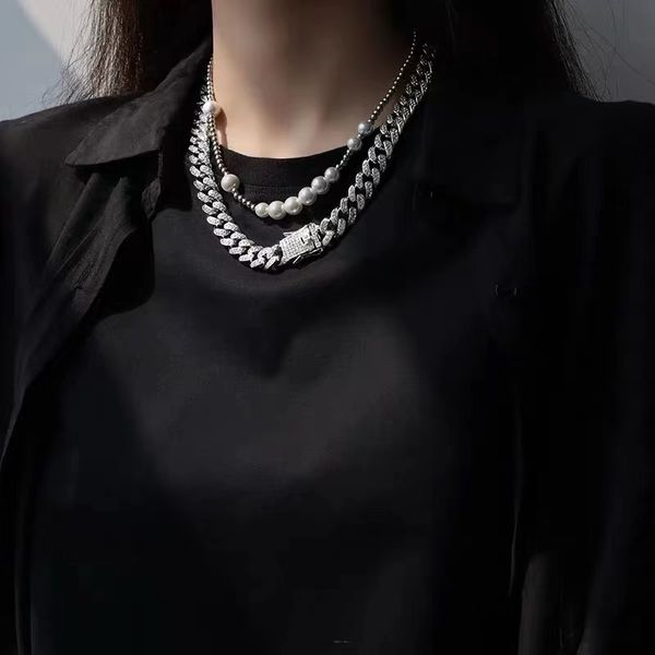 

cuban chains necklace men and women personality miami diamond clavicle chain is very thick, width 12mm, Silver