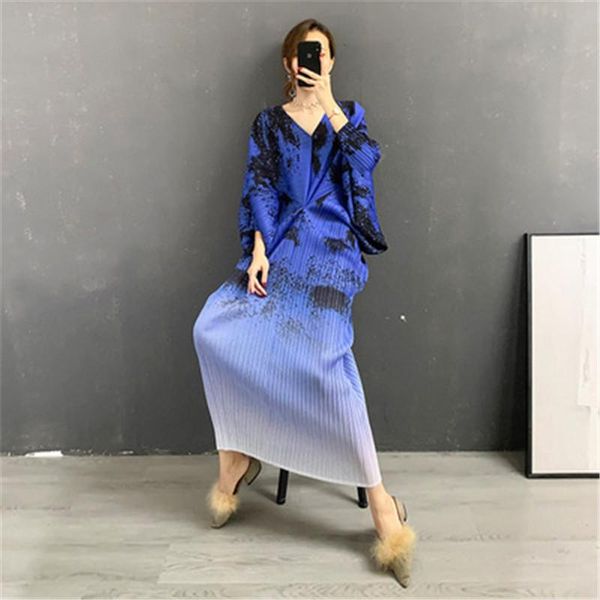 

casual dresses 2021 spring and summer miyak pleated women's fringed dress fashion large size loose color matching thin mid-length, Black;gray