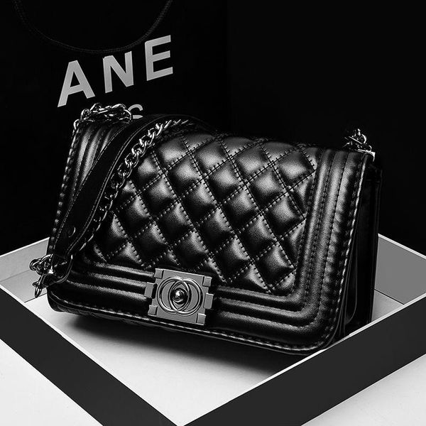 

shoulder bags 2021 women bag rivet chain small crossbody for messenger lady luxury handbags fashion