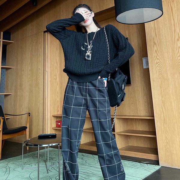 

xiaoxiangfeng fashion net red same correct version 2021 knitted cotton round neck loose long sleeve sweater, Black