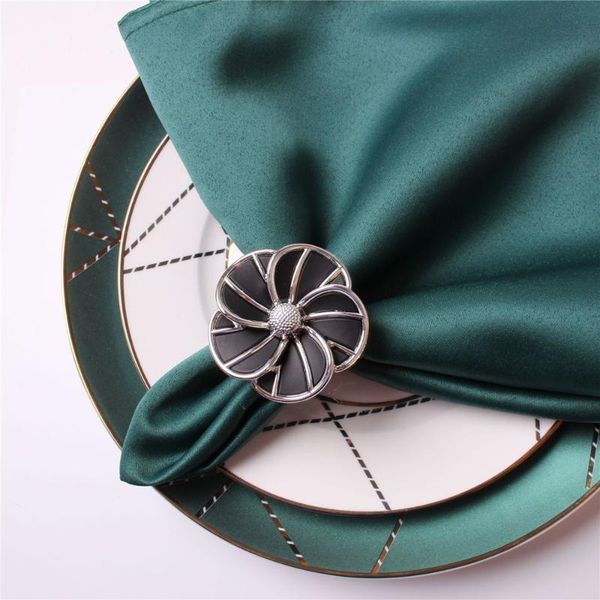 

10pcs/acrylic black flower napkin ring table decoration refers to family holiday party el wedding banquet accessories rings