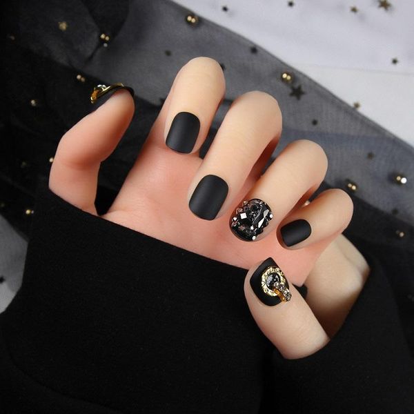 

false nails women diy manicure tool short black matte nail tips diamante design detachable pure color full fake art patches, Red;gold