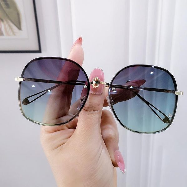 

sunglasses abay gradient large round women trendy fashion heart metal eyewear female street shooting camping hiking uv400 oculos, White;black