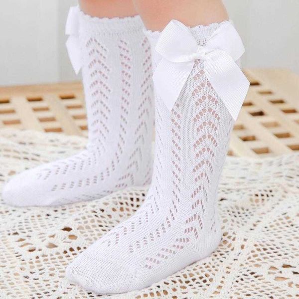 0-3Y Spanischer Stil Baby Mädchen Socken Bögen Kniehohe Kinder Kleinkinder Rohr Lange Ausgehöhlte Säuglingsprinzessin 210615