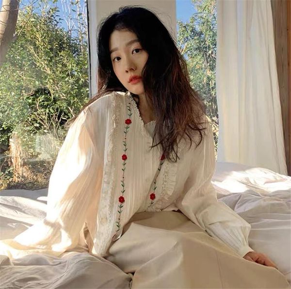 

women's blouses & shirts 2021 spring o neck long sleeve single-breast women blouse elegant femme ol shirt vintage flower embroidery loo, White
