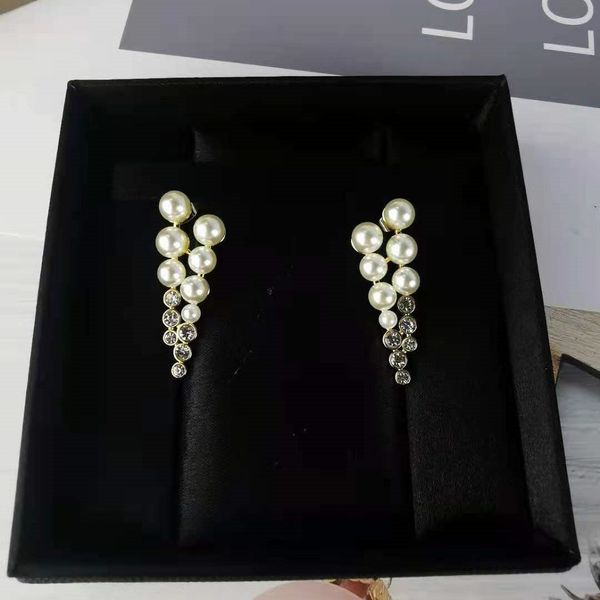 

70% off saijia 2021 new earrings grape inlaid with diamond sweet temperament personality advanced pearl diamond earrings, Golden;silver