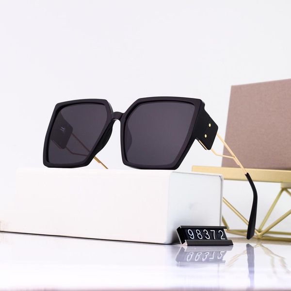 

sunglasses luxurys designers sunglasses men's and women's fashion pilot style anti uv glasses with box 5 colors good nice, White;black
