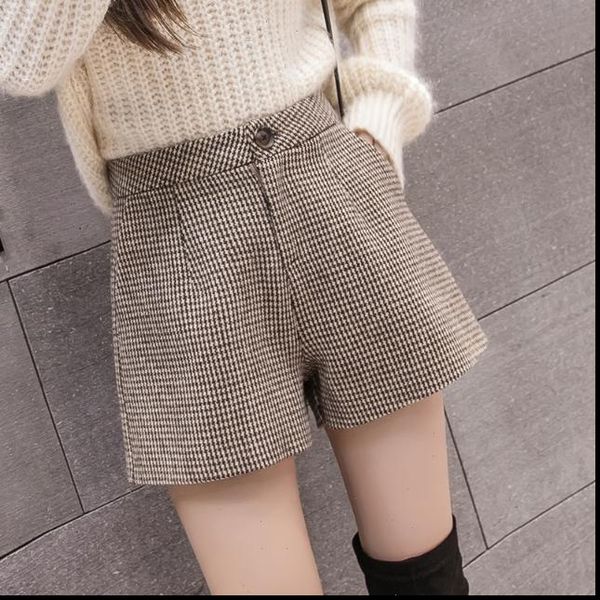 

autumn winter fashion plaid women short woolen high waist a line wide leg ladies loose boots d319, White;black