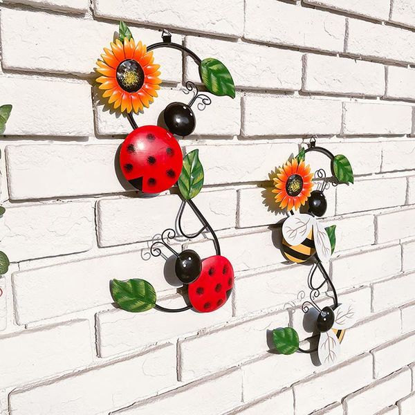 

decorative objects & figurines hanging ornament, sunflower bee/ ladybird patterns pendant metal craftwork for garden courtyard
