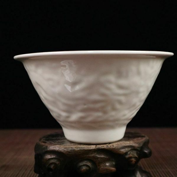 

china old porcelain white glaze hidden blue and white dragon pattern bucket bowl, Brown