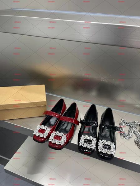 2022 Pompe di fionda satinata Pompe Dress Shoes Diamond Fibbia Mary Jane Shoe Party Scarpe da sposa Scarpe da sposa UE 35-39