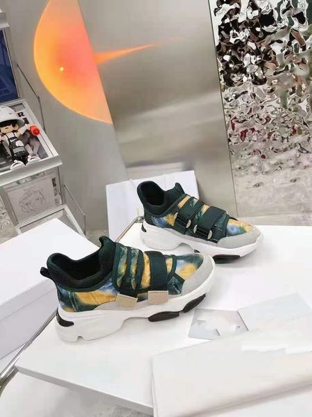 

2021 neueste farbe mode damen niedrig casual schuhe lates cloudbust thunder lace-up sneakers luxehigh-gre 35-41 mkj001, Red;white