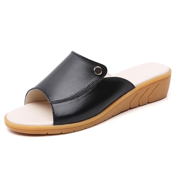 

slippers summer korean version of the slope with leather women's bright diamond woman shoes sandals %, Black