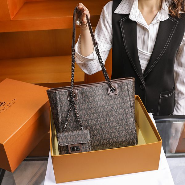 

trendy purchasing new presbyopic large-capacity net shoulder bag leisure red hand single tote diagonal picture-mother 2021 mhgfb