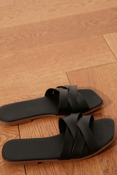 

slippers black cross belt women's 2021 fashion