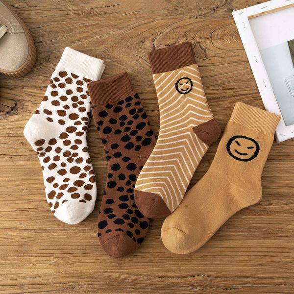 

medium cotton print thickened personalized street towel in winter, Black;white