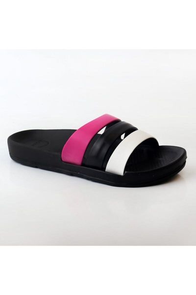 

women's black fuje slippers