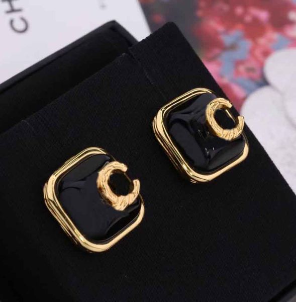 

2022 charm square shape stud earring with black color design and 18k gold plated for women wedding jewelry gift have box stamp ps7263, Golden